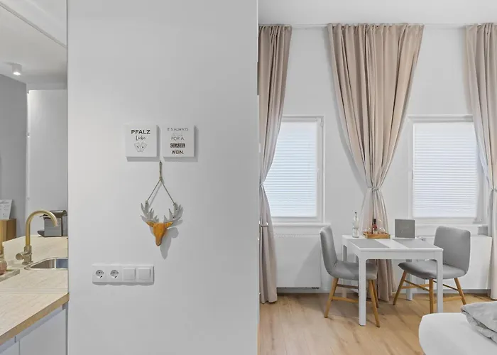 Pfalzliebe - Birgit, Landau Zentrum